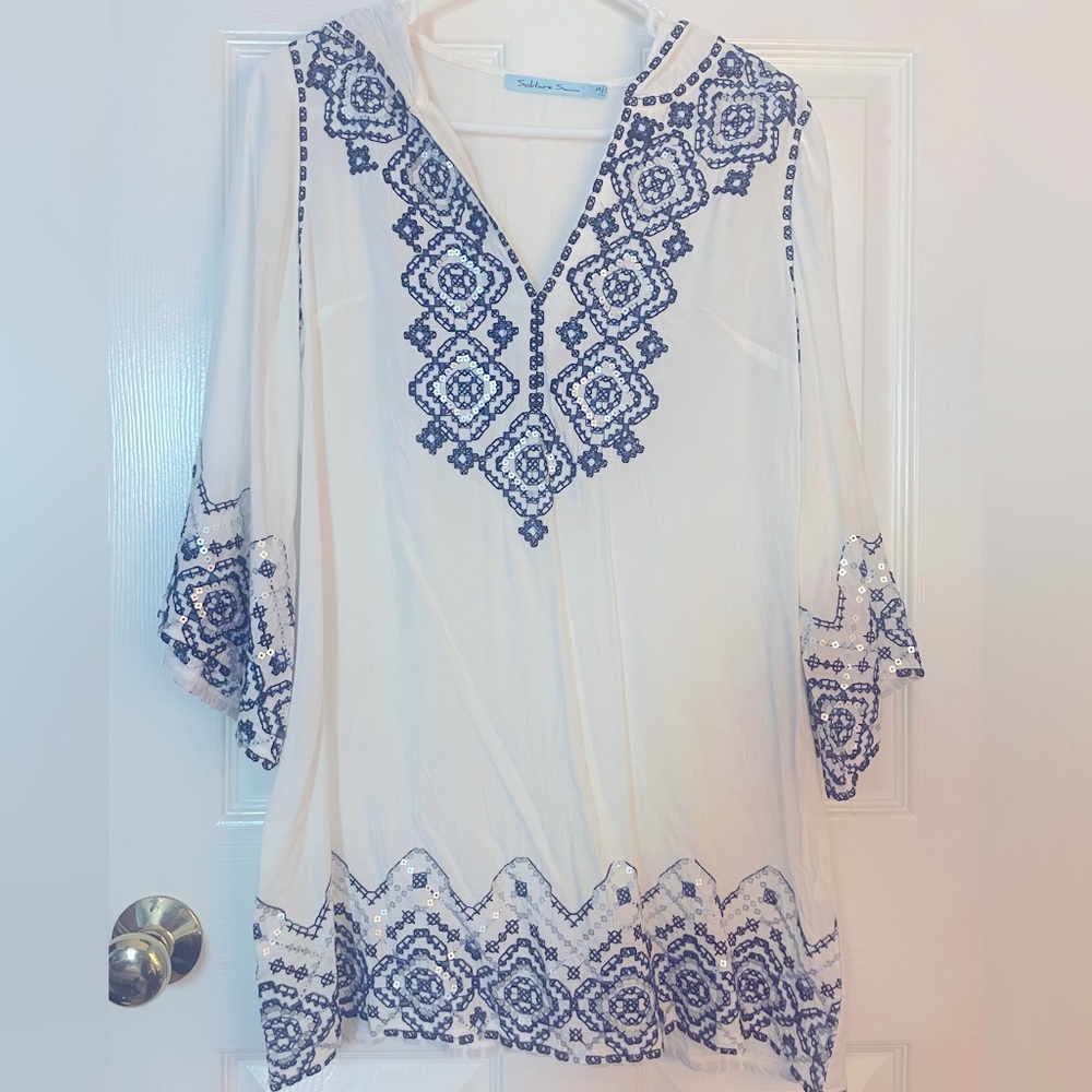 Solitaire Swim Beach Coverup with Hood